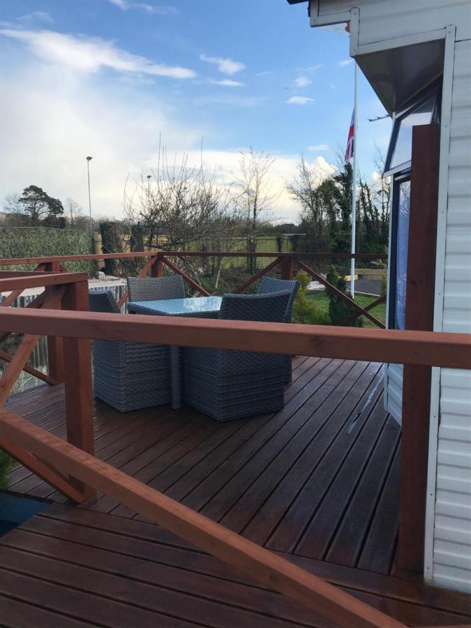 Pet Friendly Riverside Static Caravan Cheddar Kültér fotó